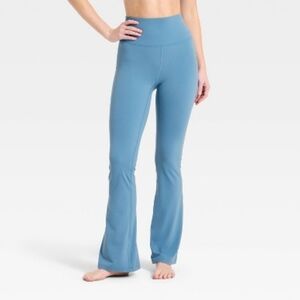 Women's Everyday Soft Ultra High-Rise Flare Leggings - All in Motion' Steel Blue